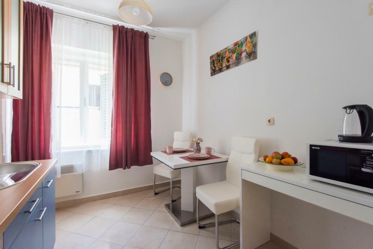 T&M Apartment With Parking In The Old Town Zadar Extérieur photo